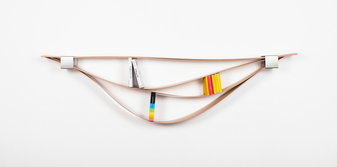 Chuck – the flexible wall shelf